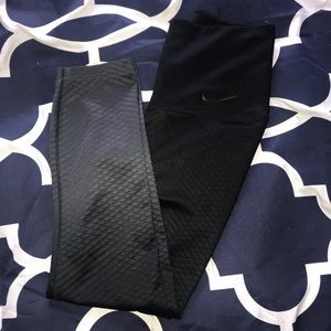 Nike Cropped Leggings